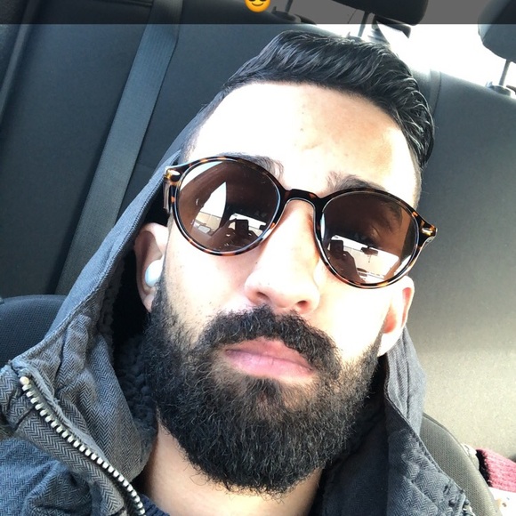 Meet your Posher, Joao - Picture 1 of 1